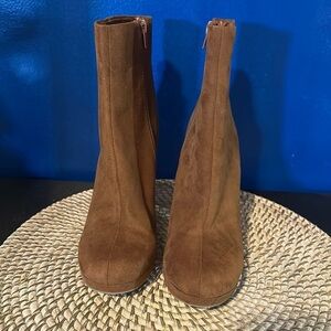 Women’s Rachel Zoe Maya Camel Suede Zip Up Ankle Booties Size 7